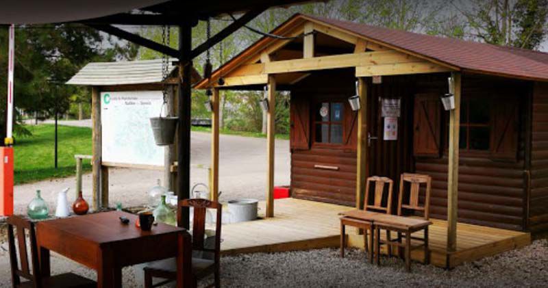 Accueil et restauration camping de Ligny-le-Châtel