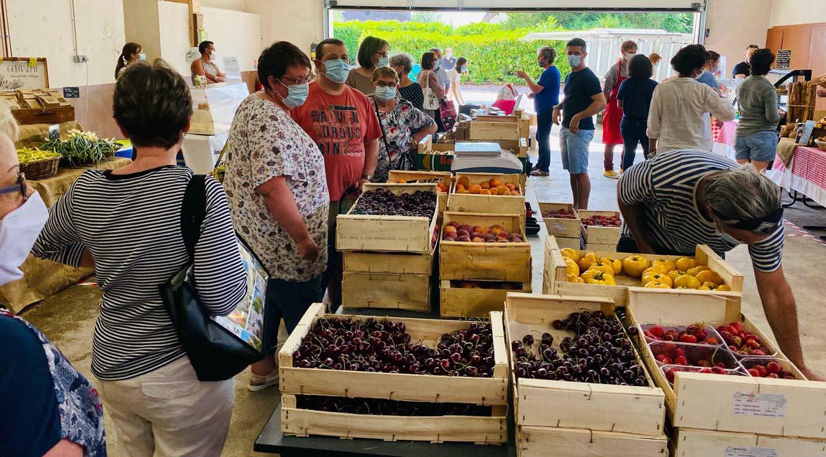 Vue intérieure du marché couvert de Ligny le Châtel